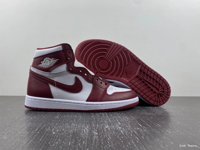 Kicked Out Shoe Store High Red OG Air DZ5485-160 1 Team Jordan 0807